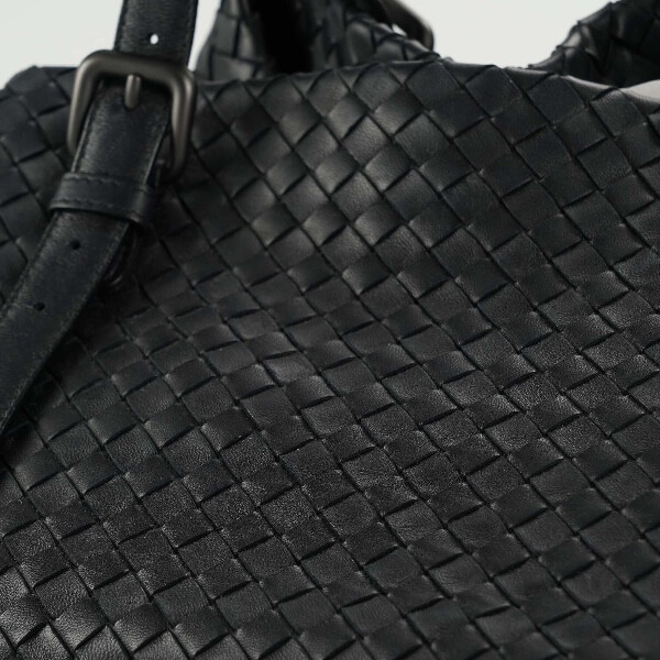 Bottega Veneta Black Intrecciato Leather Large Cesta Tote at 1stDibs