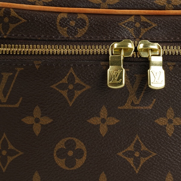 LV NICE BB TOILETRY POUCH